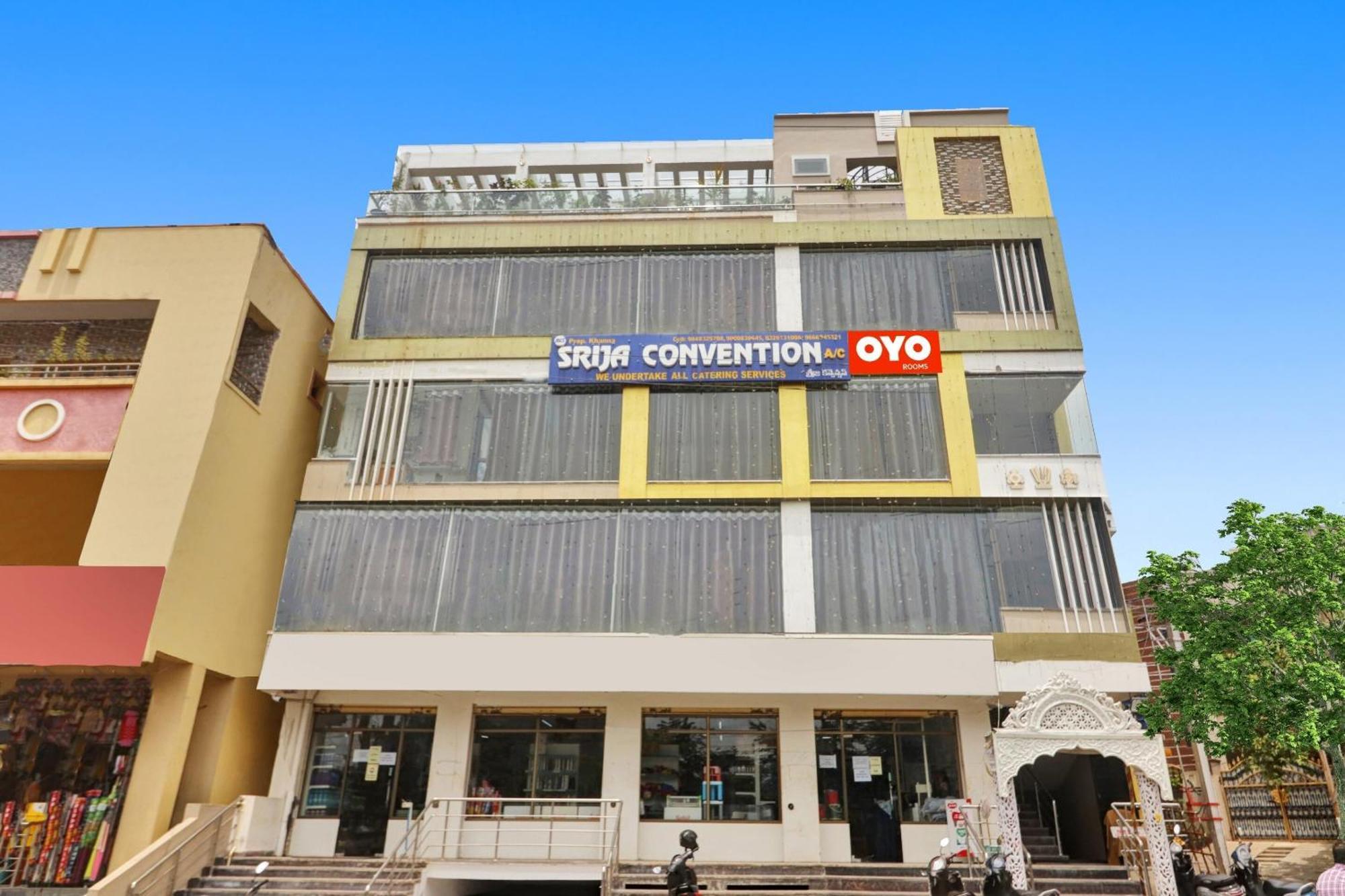 Super Hotel O Dk Reddy Square Hyderabad Esterno foto